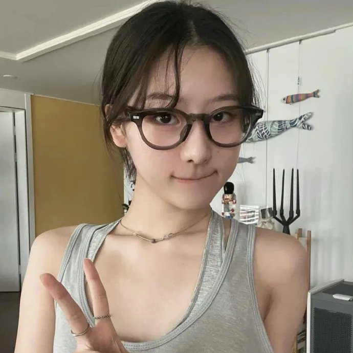戴帽子的猫